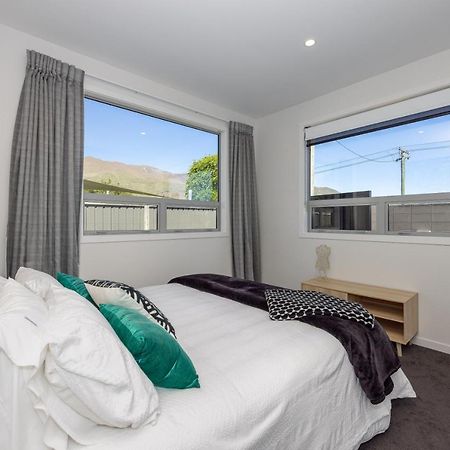 Prime Location On Warren St - 3 Bedroom Town House Wanaka Luaran gambar